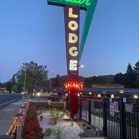 Muir Lodge Motel Martinez Exterior photo